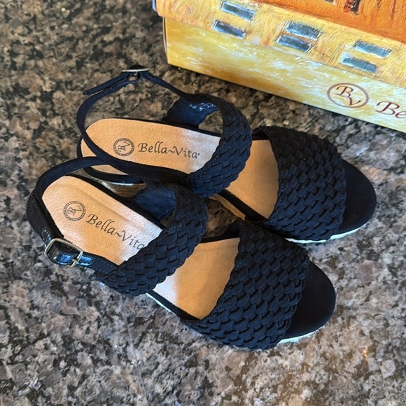 Bella Vita Mariela black suede espadrilles 2” wedge sandal NIB 6.5 - Picture 2 of 10